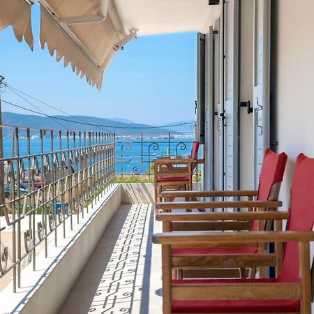 Axs First Floor Apartment Aegina Town Eksteriør bilde
