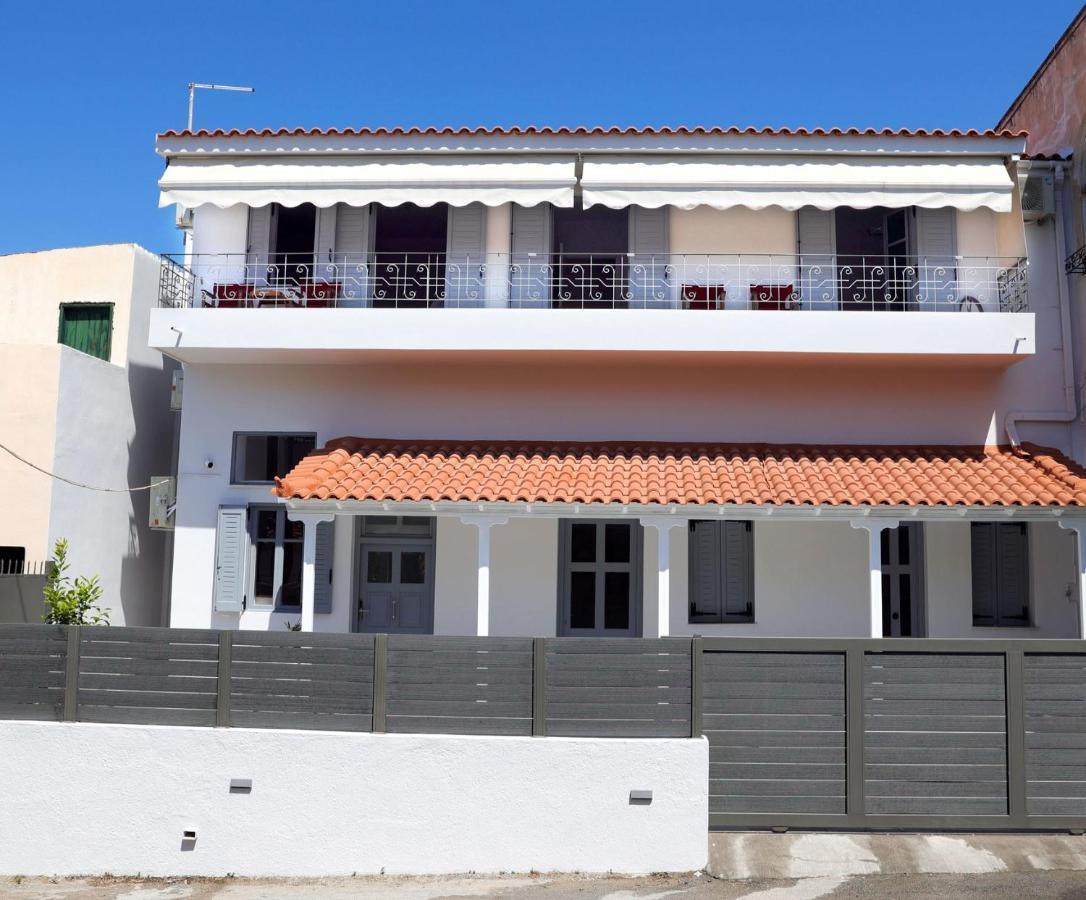 Axs First Floor Apartment Aegina Town Eksteriør bilde