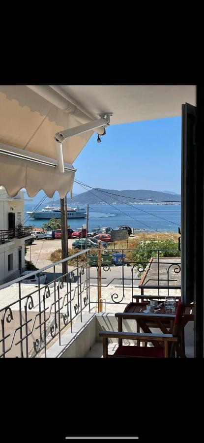 Axs First Floor Apartment Aegina Town Eksteriør bilde